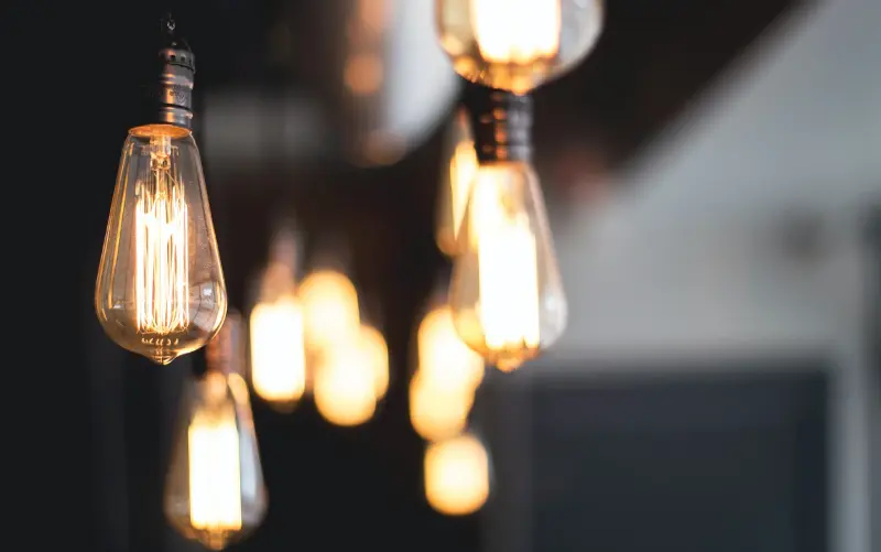 Hanging vintage lightbulbs. These lightbulbs represent the many new ways that you can make your content shine within your Tickaroo Liveblogs